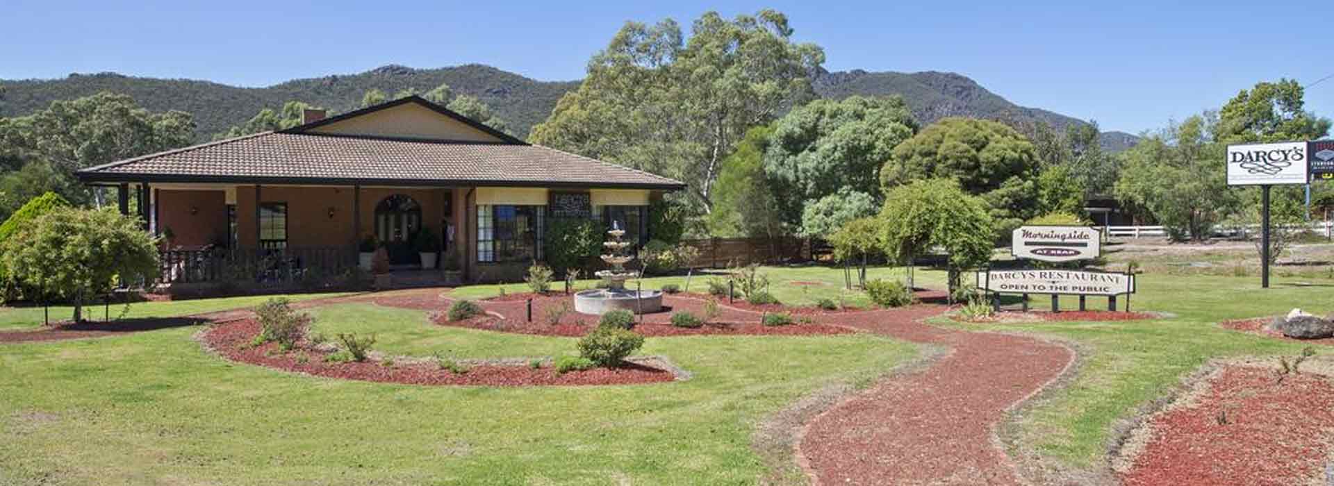 Country Plaza Halls Gap